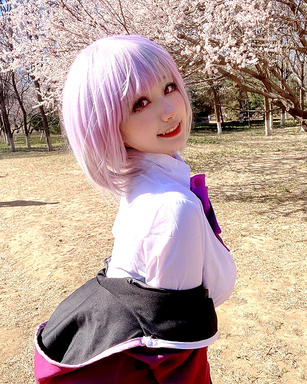 xier_cos instagram image archive image