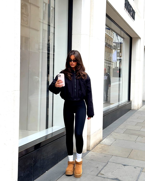 oliviaphillipps instagram image archive image