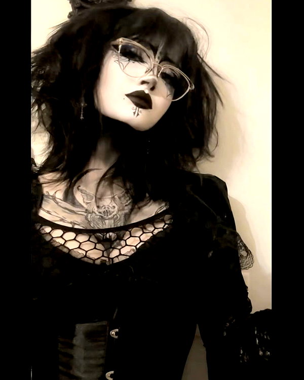 darkblueyoshii instagram image archive image