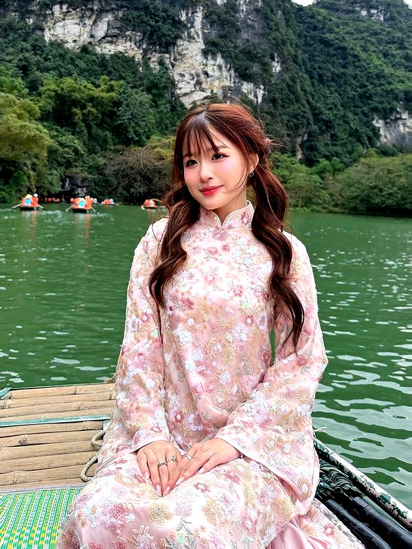 lyhythuedoxinh instagram image archive image