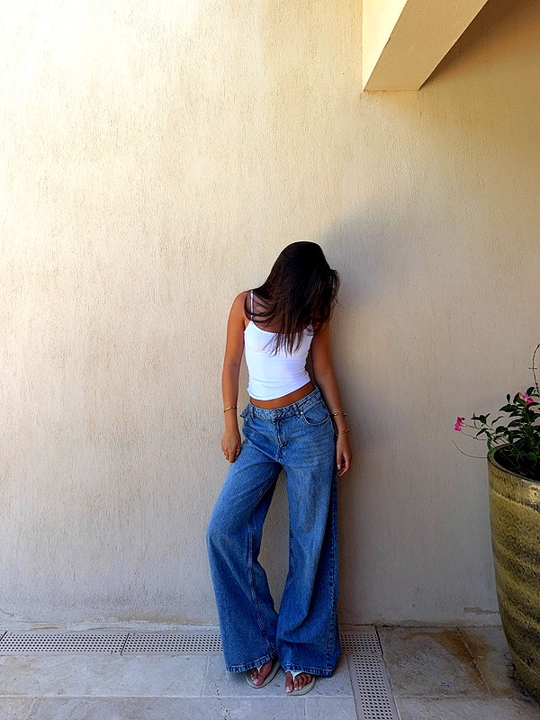 oliviaphillipps instagram image archive image