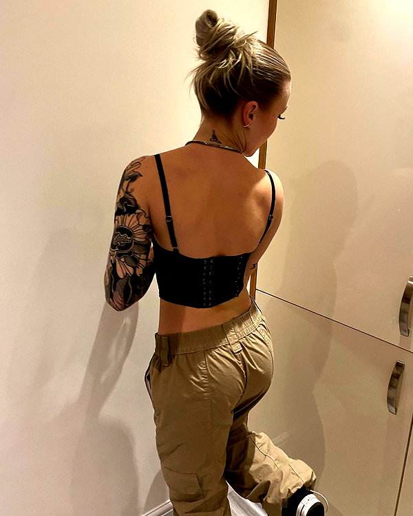 charley.chambers instagram image archive image