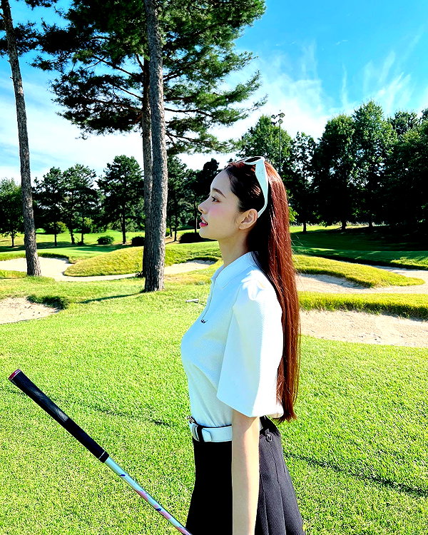 dear.zia instagram image archive image
