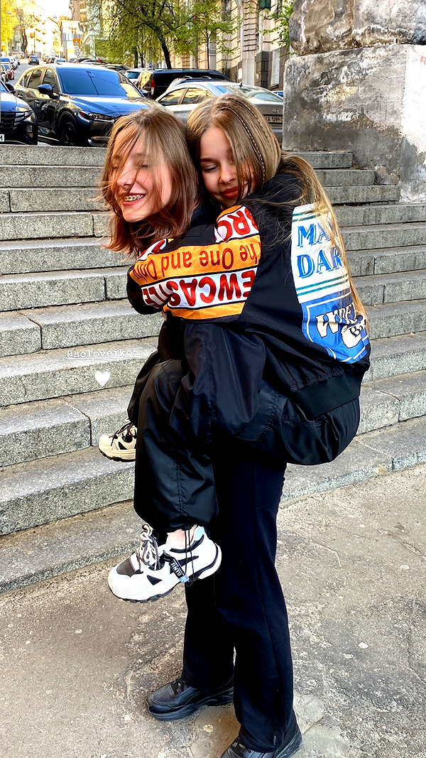 kristti.a instagram image archive image