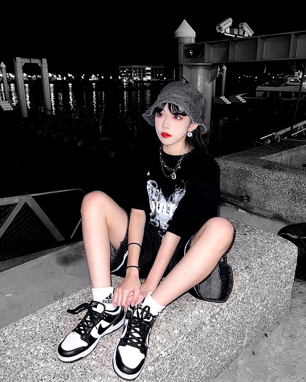 nixqq.425_ instagram image archive image