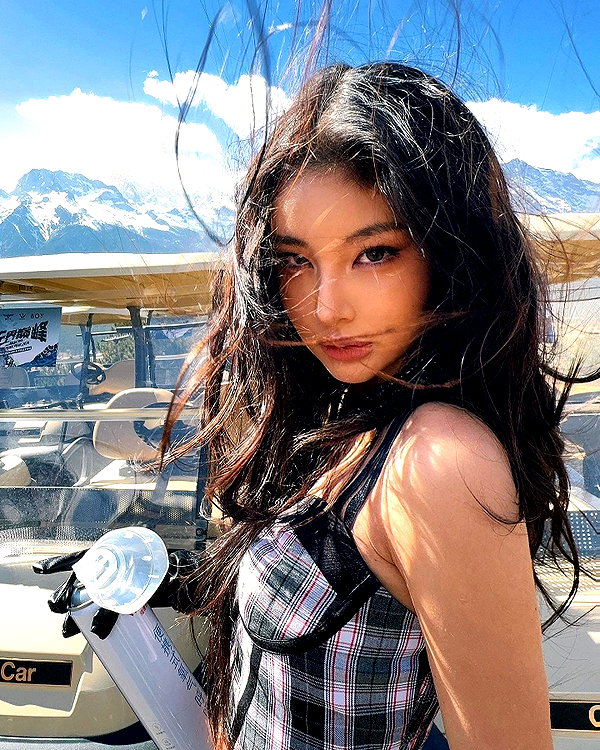ll.lu1s instagram image archive image