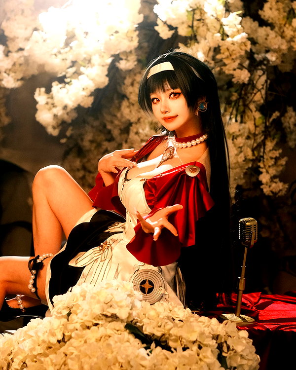 xier_cos instagram image archive image