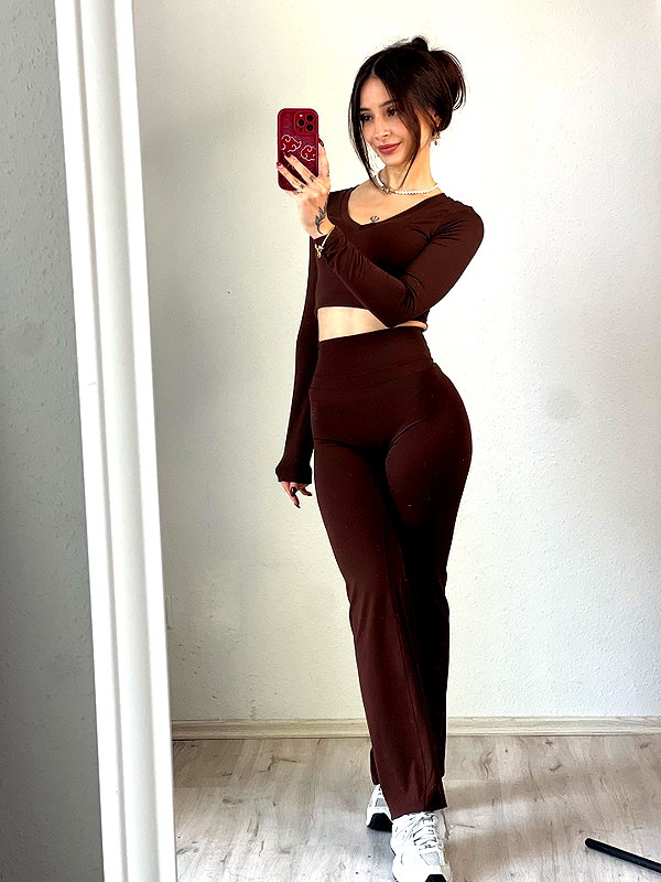 cata.leyah instagram image archive image