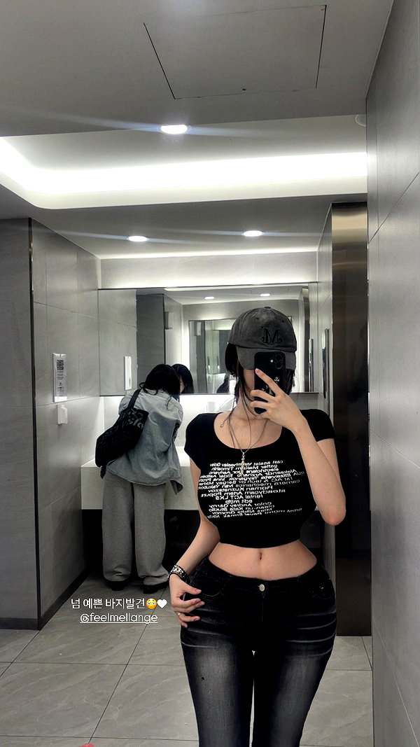 Archived image from @owol.xx on Instagram