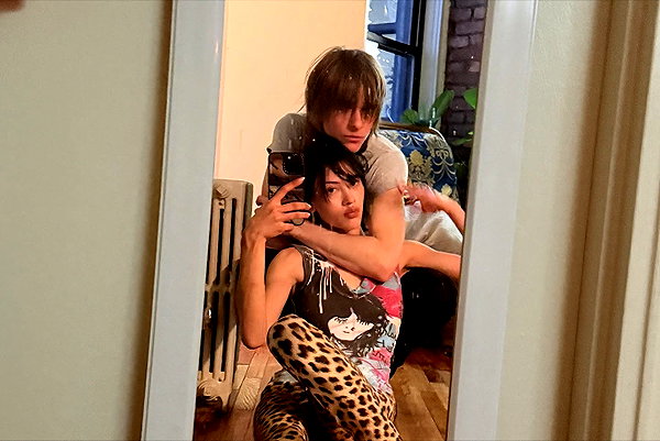 leonanaomii instagram image archive image