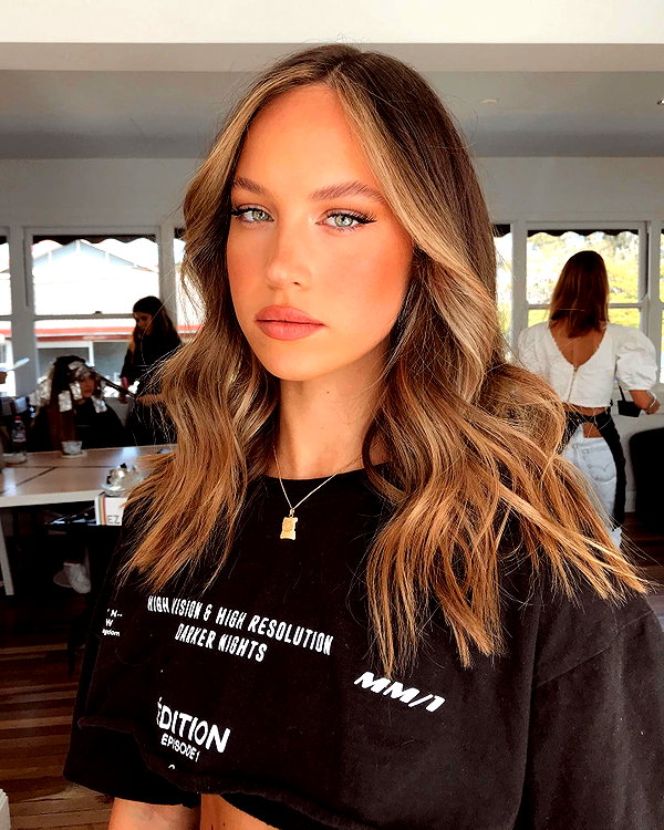 olivia.mathers instagram image archive image