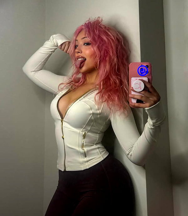 v.qx instagram image archive image