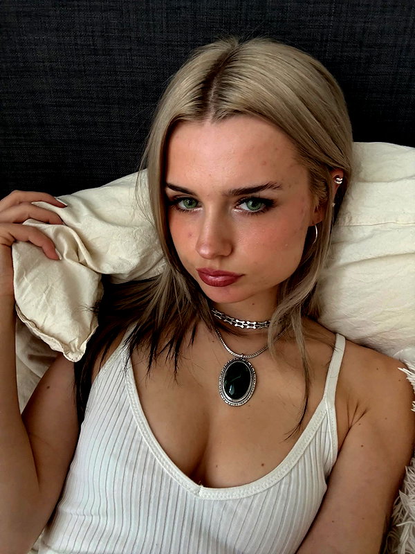 bymonamarie instagram image archive image
