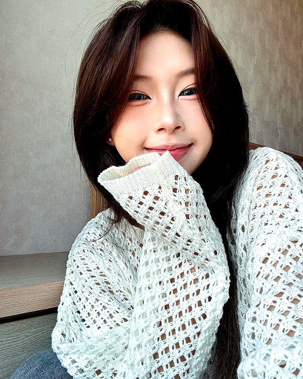 e.shao_417 instagram image archive image