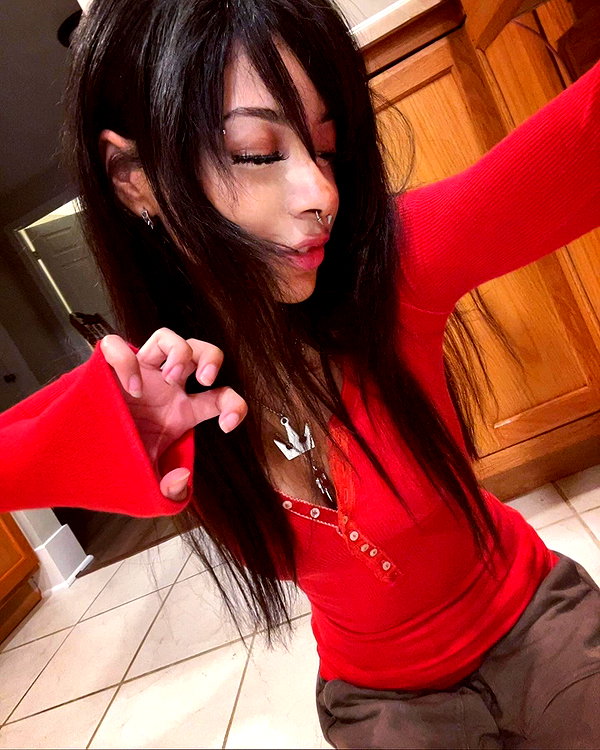 twodollie instagram image archive image
