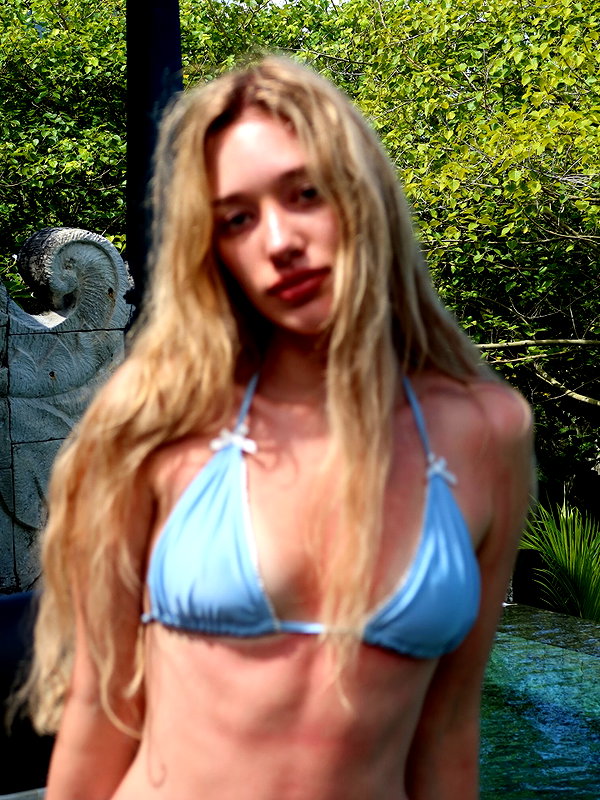 avestanova instagram image archive image