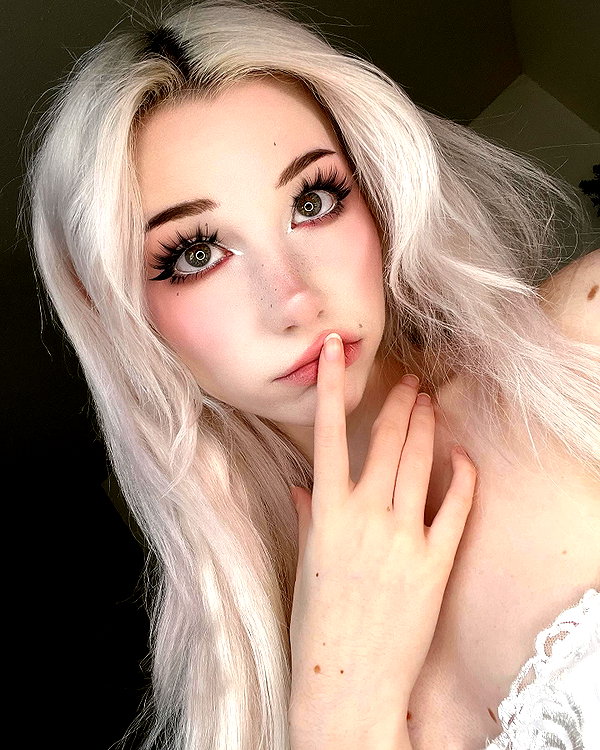 danielle.mercedie instagram image archive image