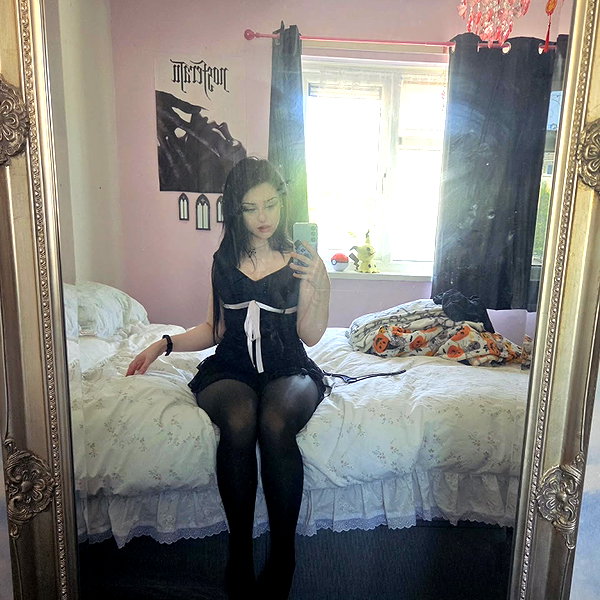 xoreniiiiii instagram image archive image