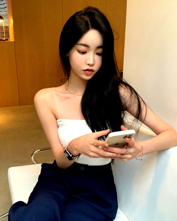 daxbin instagram image archive image