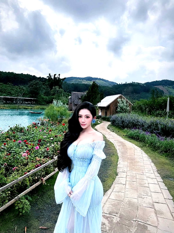 lyhythuedoxinh instagram image archive image