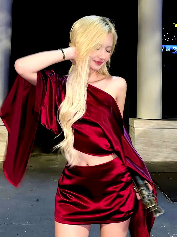 lyhythuedoxinh instagram image archive image