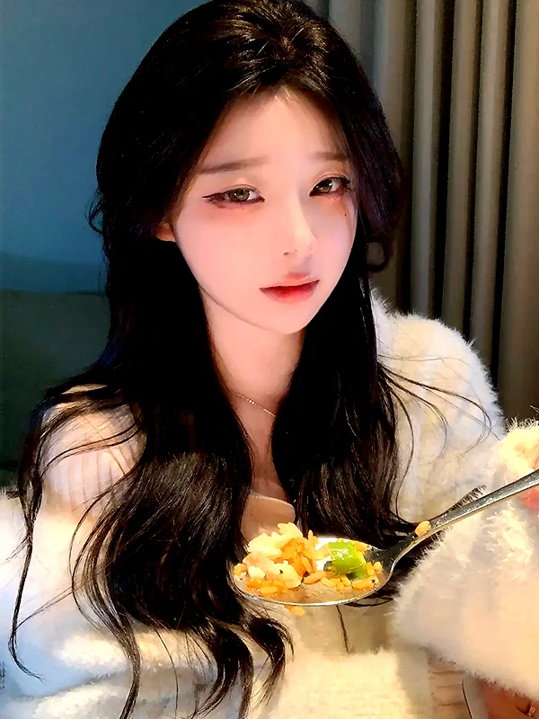 yingyinng_ instagram image archive image