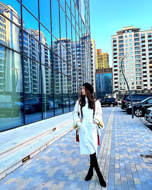 indra0102_ instagram image archive image