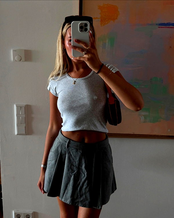 lilih instagram image archive image