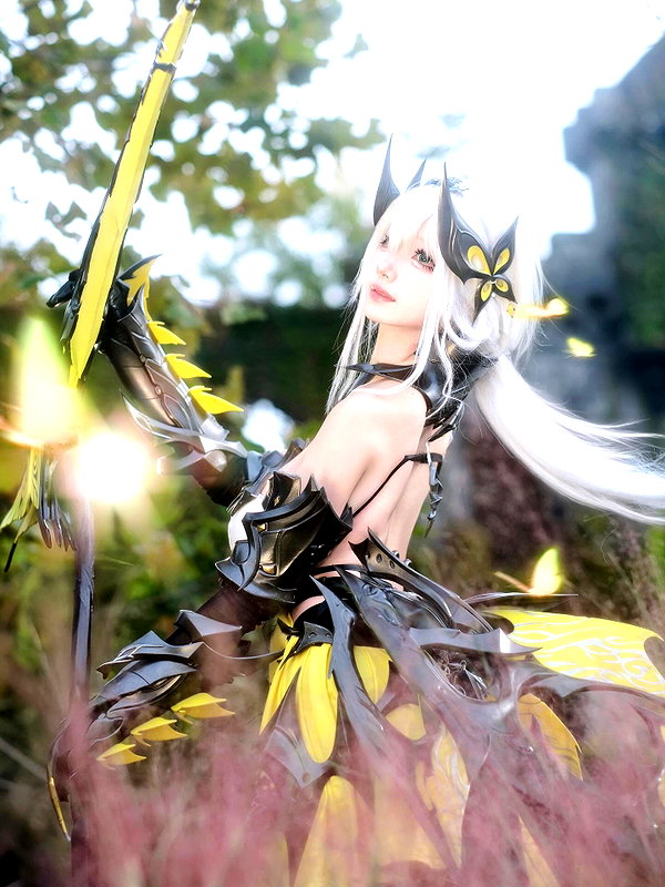 xier_cos instagram image archive image