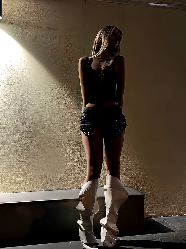 lyhythuedoxinh instagram image archive image