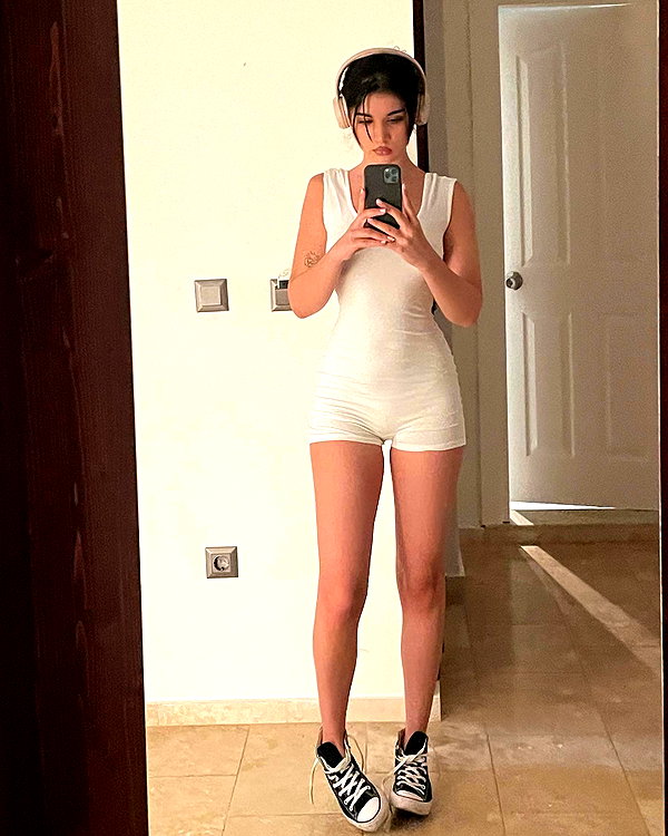 owlydiaa instagram image archive image