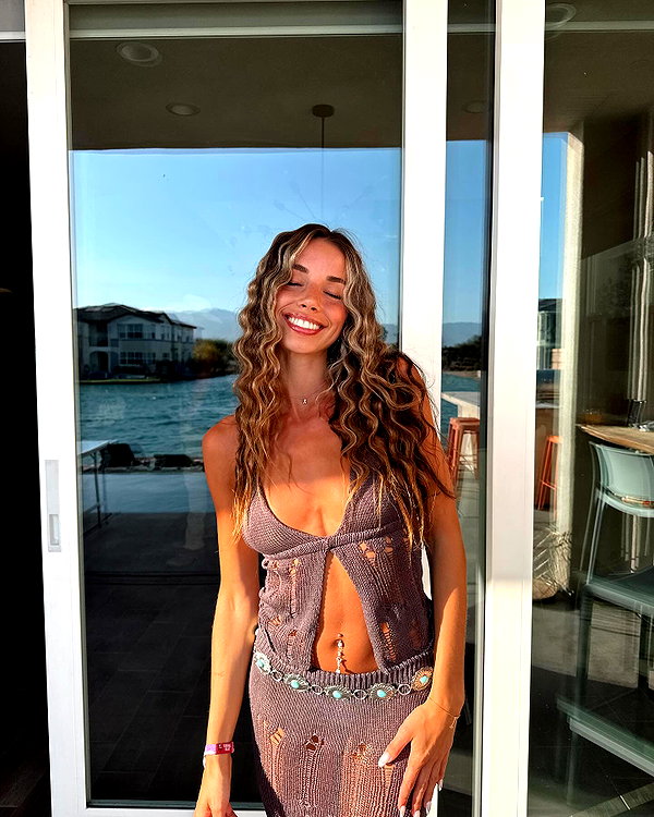 sadieemckennaa instagram image archive image