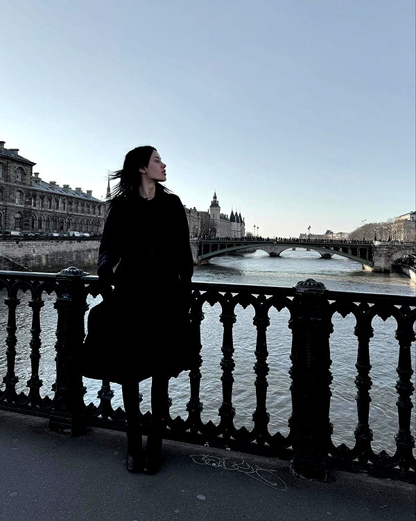 leonanaomii instagram image archive image
