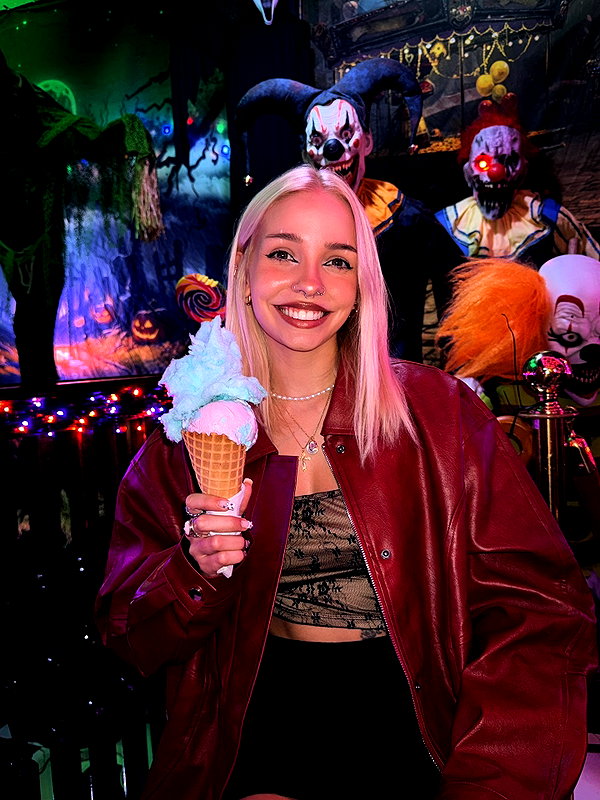 peachtoot.plz instagram image archive image