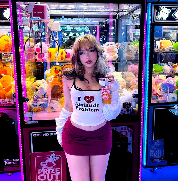 v.qx instagram image archive image