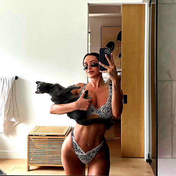 staskaranikolaou instagram image archive image