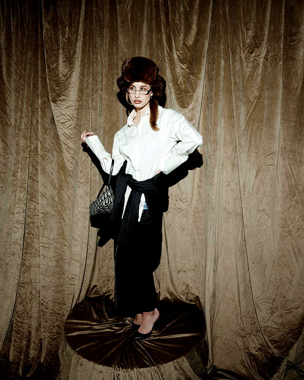 kkwwwv instagram image archive image