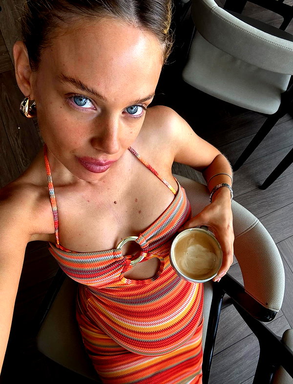 barzomer instagram image archive image