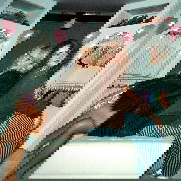 sabrinacarpenter sabrinacarpenter archive image