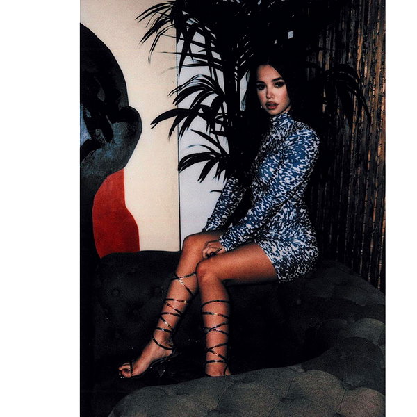 lyna_com2000 instagram image archive image