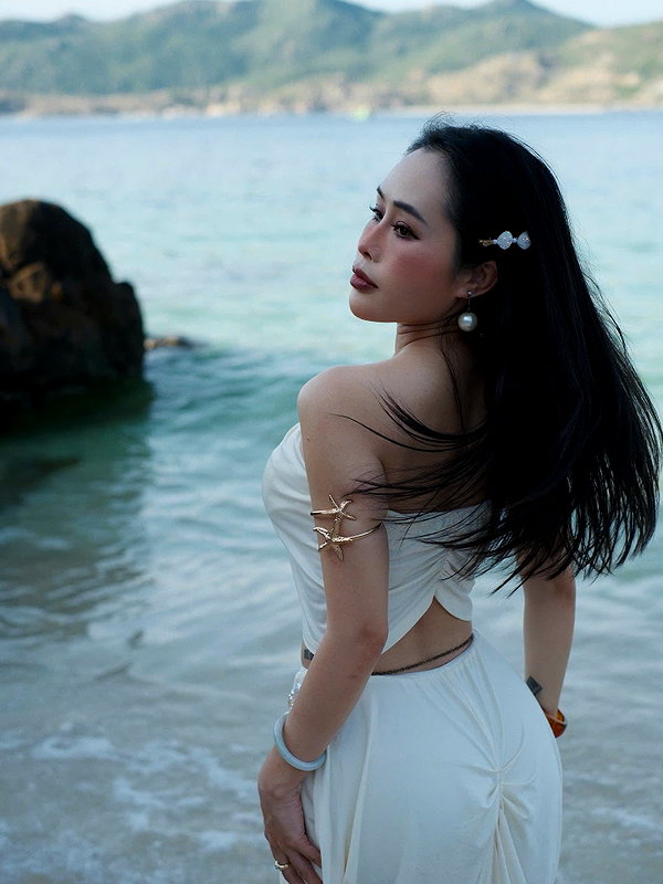 lyhythuedoxinh instagram image archive image