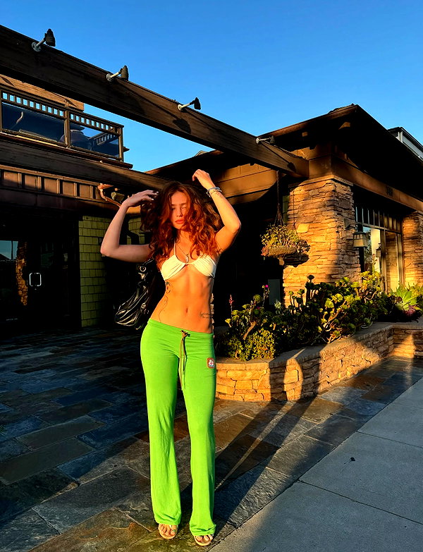 renatarrii instagram image archive image