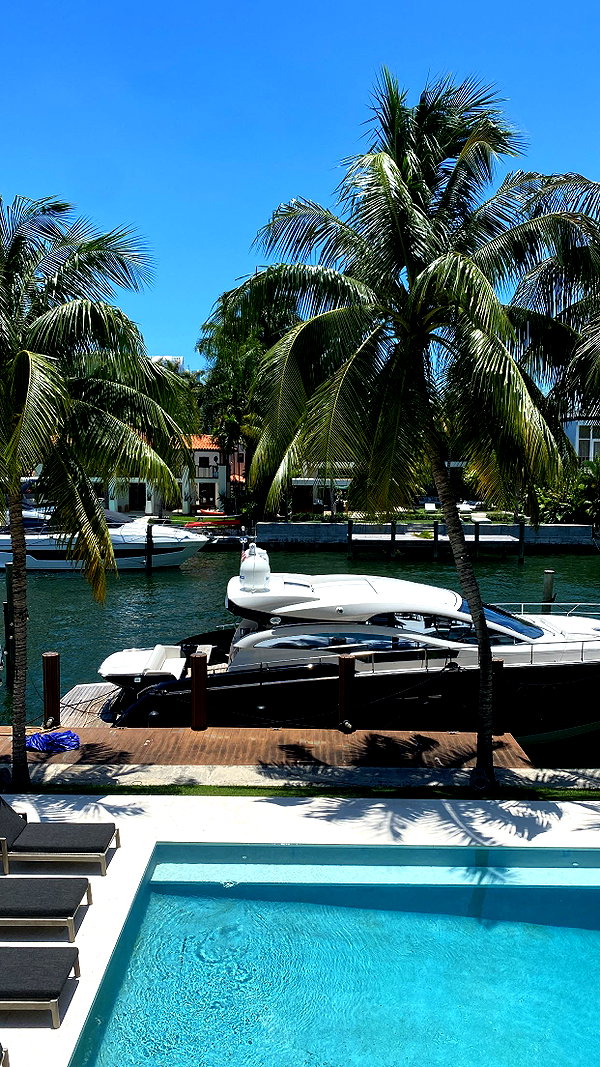 kaylasimmmons instagram image archive image