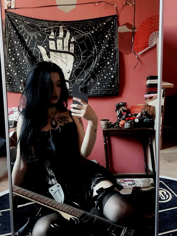 madamist_ instagram image archive image