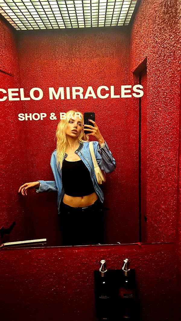 anya4everr instagram image archive image