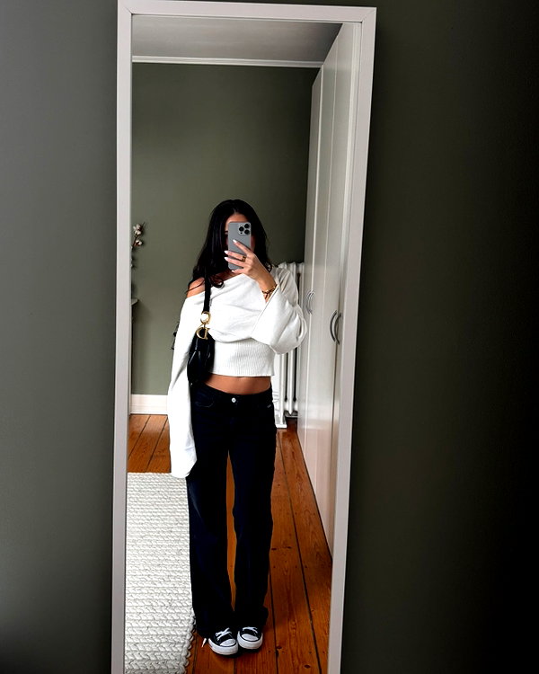 zoeliss instagram image archive image