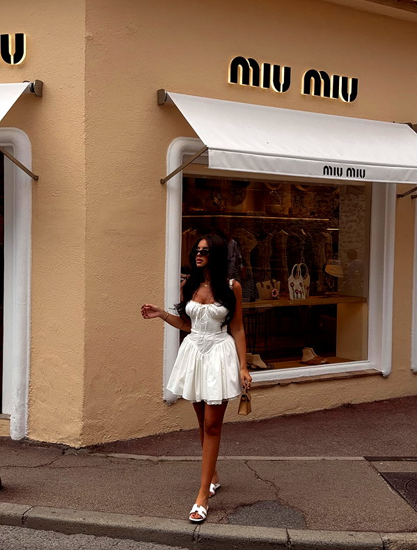 zoeliss instagram image archive image