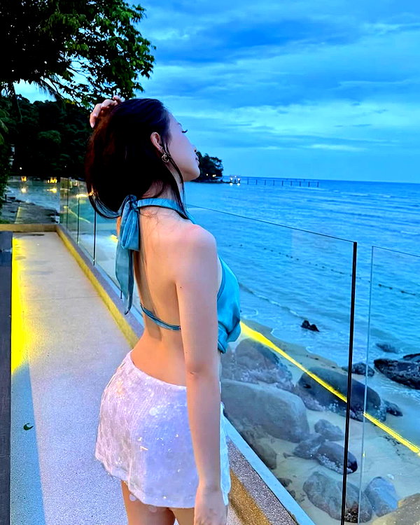 lyhythuedoxinh instagram image archive image