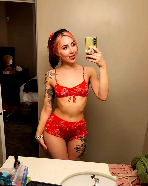 luxlo.xo instagram image archive image