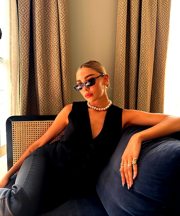 maya.keyy instagram image archive image